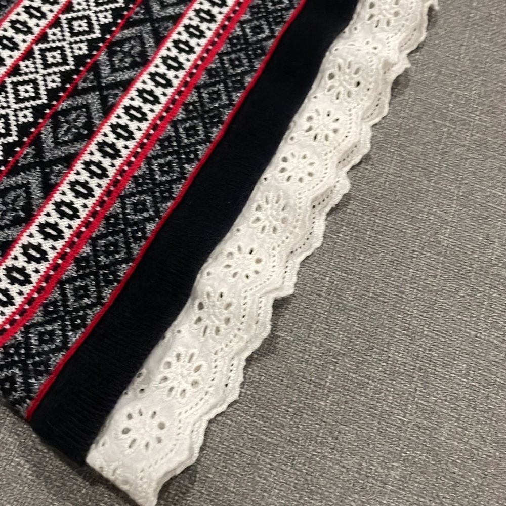 Hanna Andersson Gray Black Snowflake Sweater dress - Picture 3 of 12